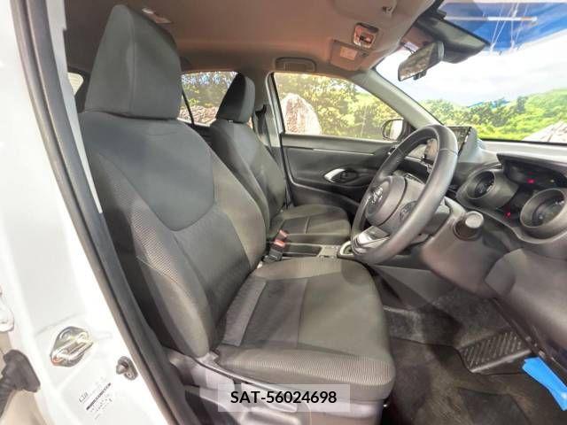 Toyota YARIS CROSS 2021-05 378118-8