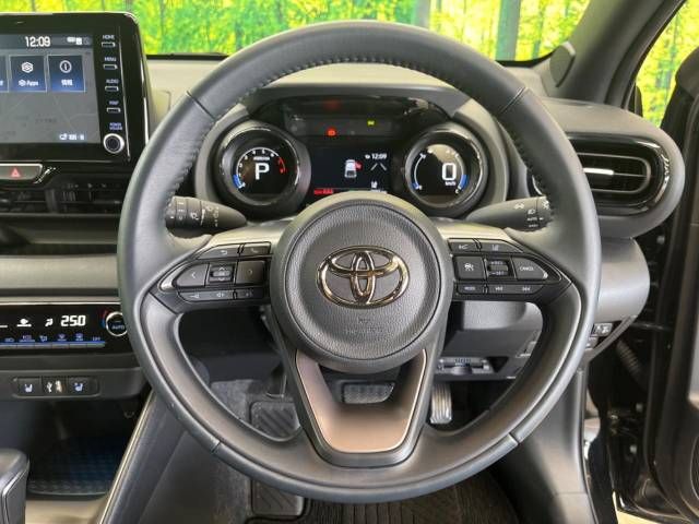 Toyota YARIS 2022-05 17308-11
