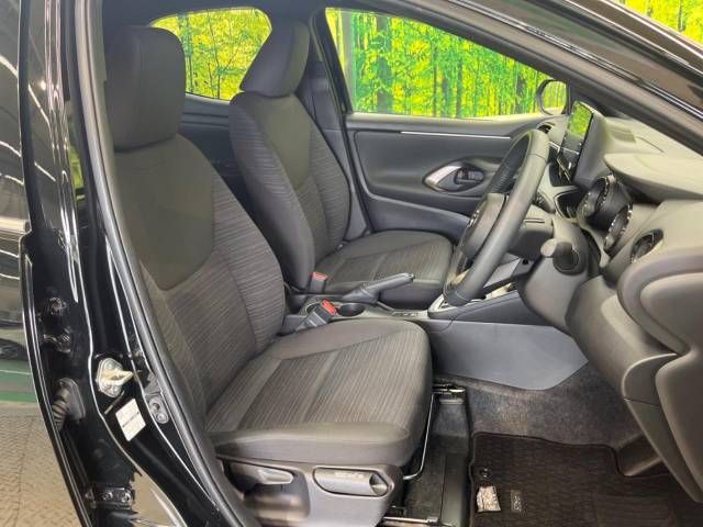 Toyota YARIS 2022-05 17308-8