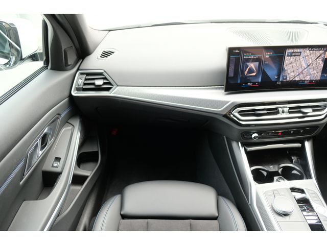 Bmw 3 SERIES 2023-03 24239-15