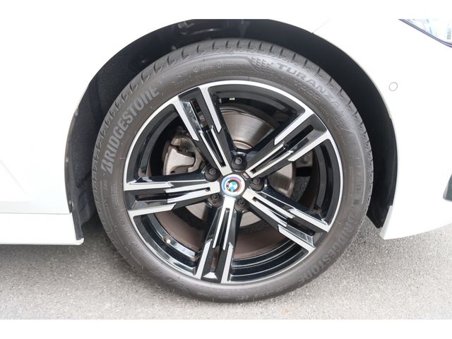 Bmw 3 SERIES 2023-03 24239-22