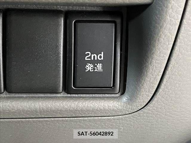 Suzuki EVERY 2017-05 268865-3