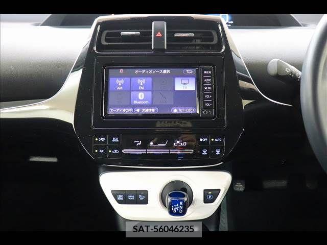 Toyota PRIUS 2018-02 349954-28