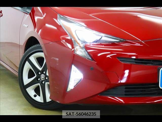 Toyota PRIUS 2018-02 349954-24