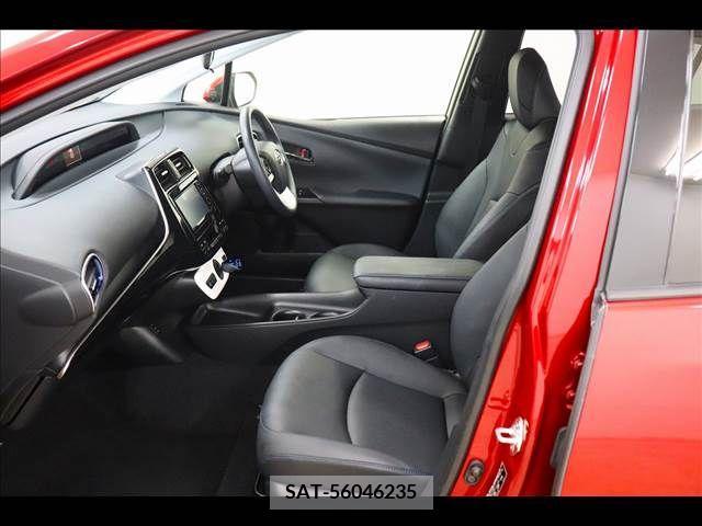 Toyota PRIUS 2018-02 349954-11