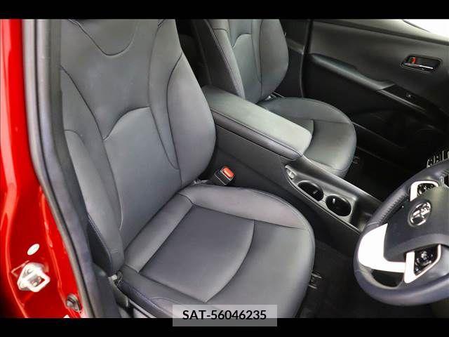 Toyota PRIUS 2018-02 349954-10
