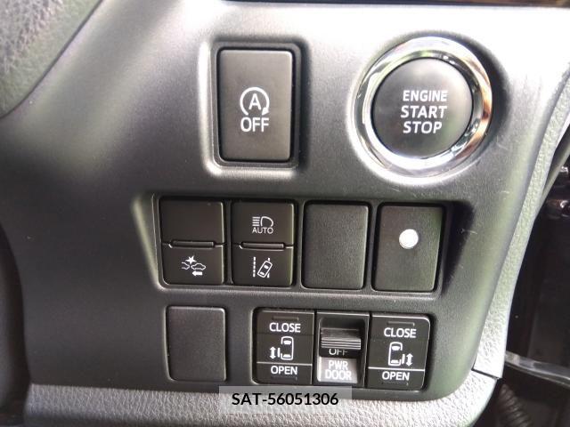 Toyota VOXY 2018-08 289138-5