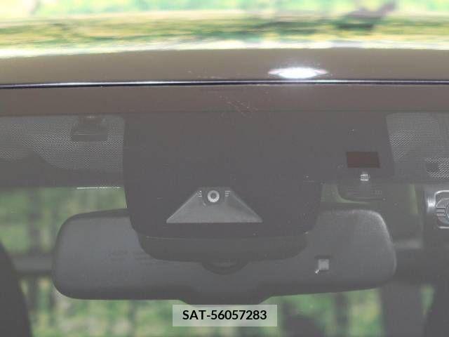 Toyota PRIUS 2018-08 330718-2
