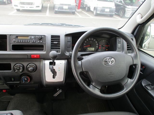 Toyota HIACE VAN 2015-03 2020-8
