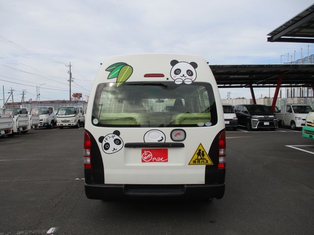 Toyota HIACE VAN 2015-03 2020-3