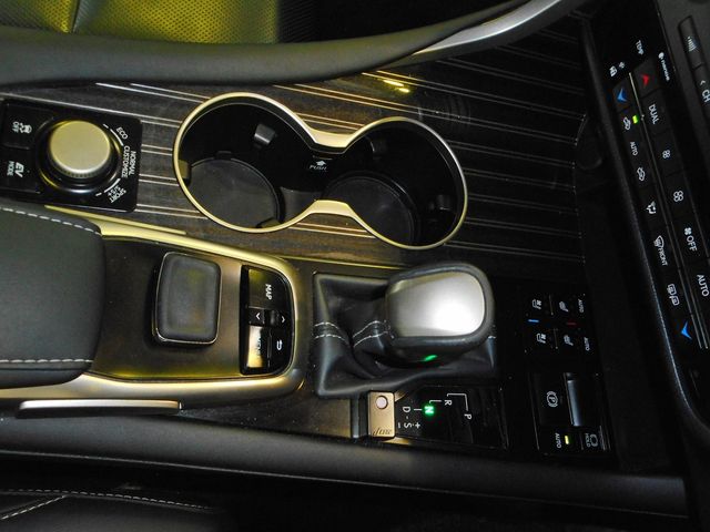 Lexus RX 2018-12 196695-11