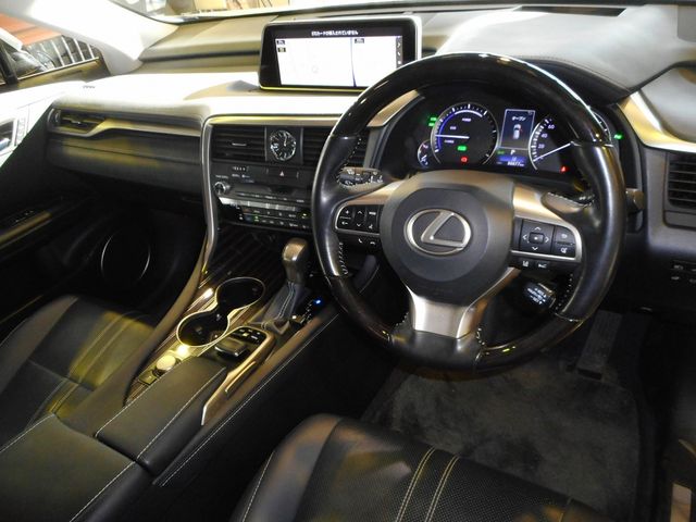 Lexus RX 2018-12 196695-1