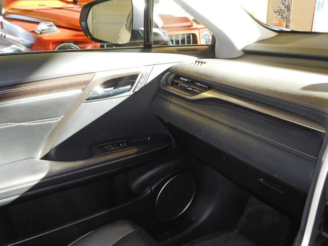 Lexus RX 2018-12 196695-12