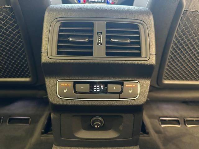 Audi Q5 2021-03 9713-17