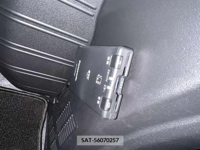 Honda N-VAN 2022-11 280674-11