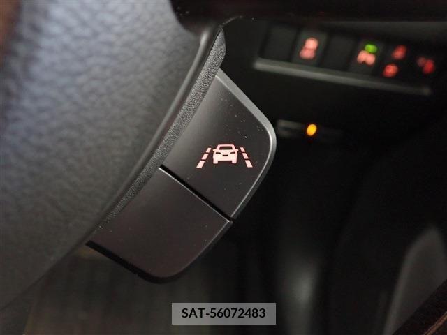 Suzuki SWIFT 2022-01 320974-17