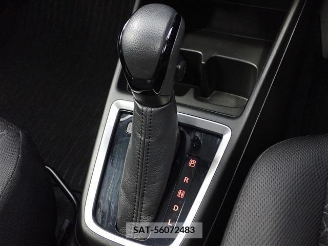 Suzuki SWIFT 2022-01 320974-14