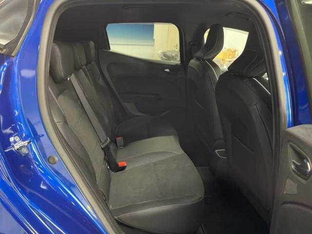 Renault LUTECIA 2021-03 27237-9