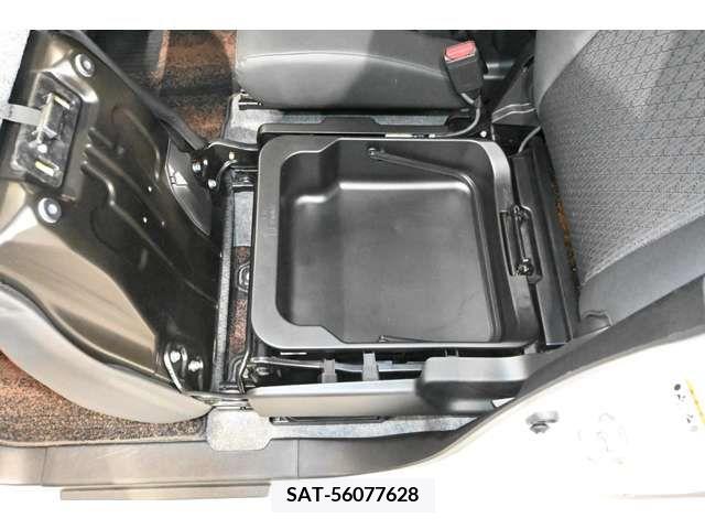 Suzuki SPACIA 2018-04 206426-10