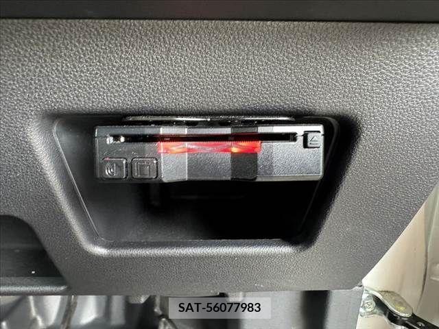 Daihatsu WAKE 2018-06 335871-27