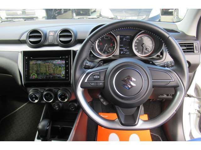 Suzuki SWIFT 2017-10 9073-8