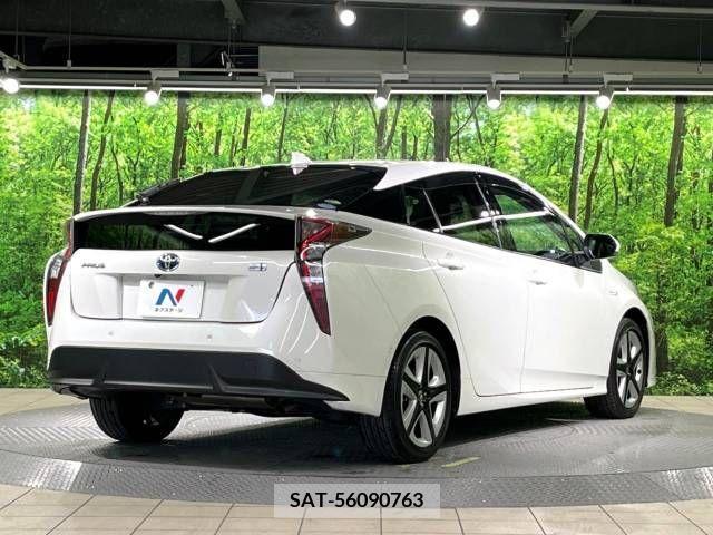 Toyota PRIUS 2018-01 217013-17