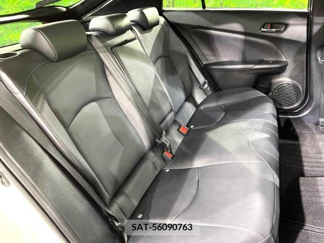 Toyota PRIUS 2018-01 217013-9