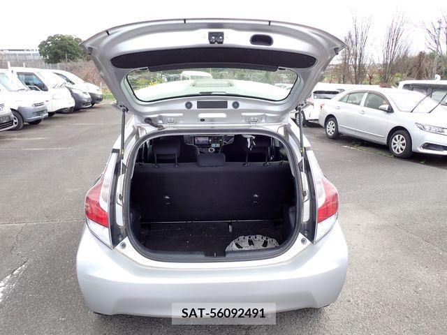 Toyota AQUA 2017-02 218560-16