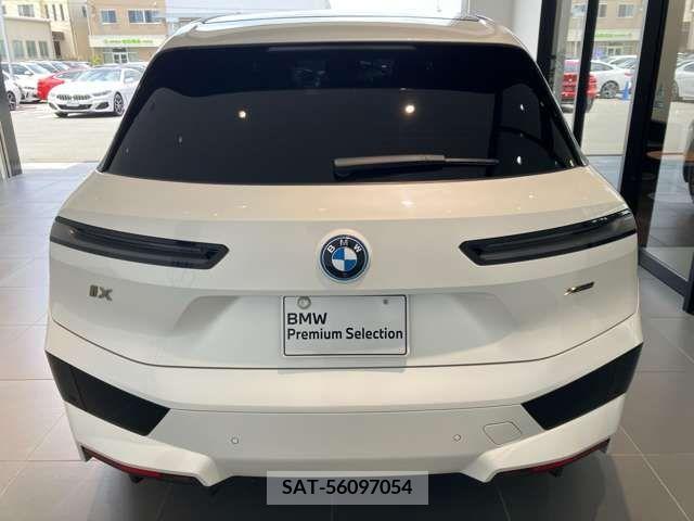 Bmw IX 2021-12 318970-5