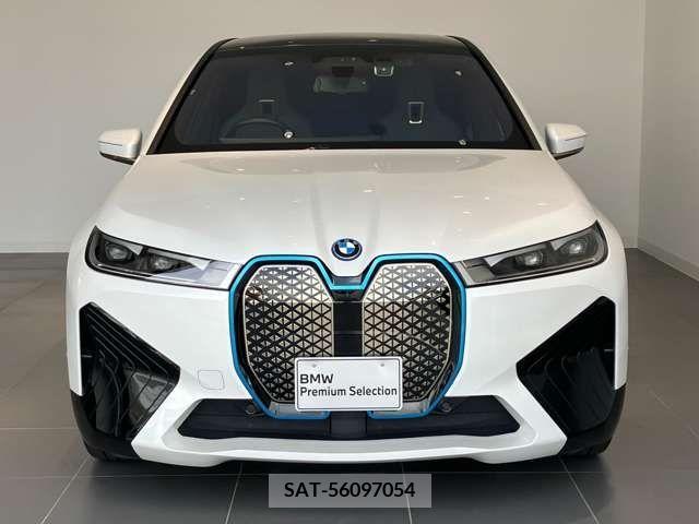 Bmw IX 2021-12 318970-1