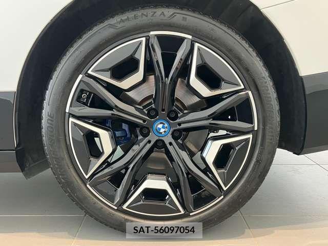Bmw IX 2021-12 318970-8