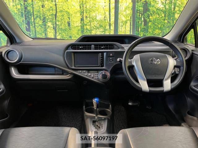 Toyota AQUA 2014-11 314194-1