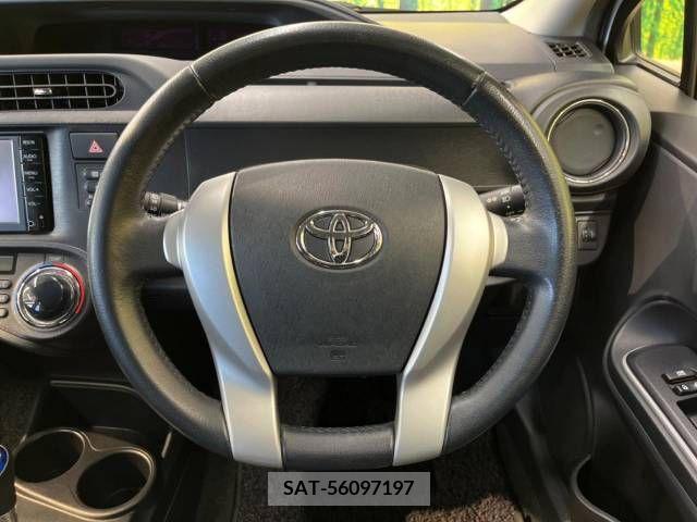 Toyota AQUA 2014-11 314194-10