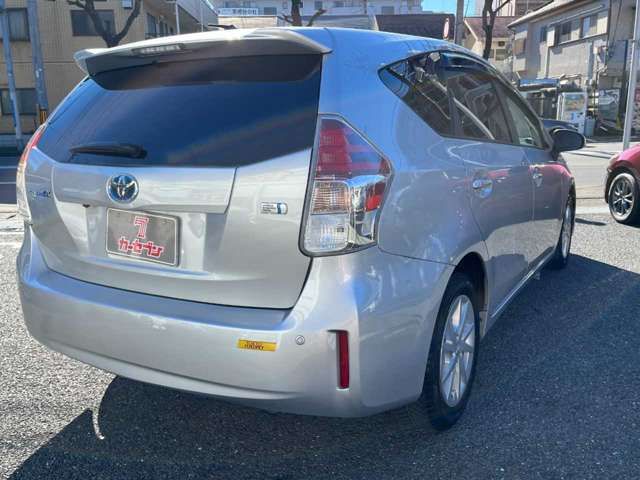 Toyota PRIUS ALPHA 2015-11 194418-4