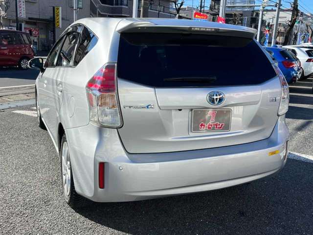 Toyota PRIUS ALPHA 2015-11 194418-6