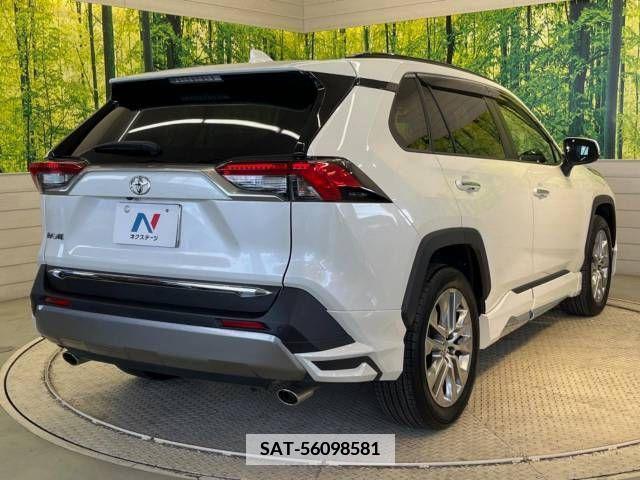 Toyota RAV4 2022-03 344932-17