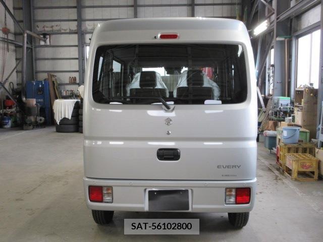 Suzuki EVERY 2024-03 385831-3