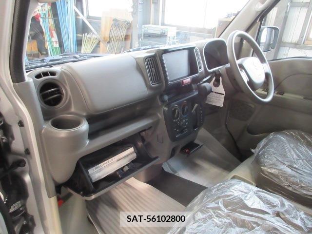 Suzuki EVERY 2024-03 385831-22
