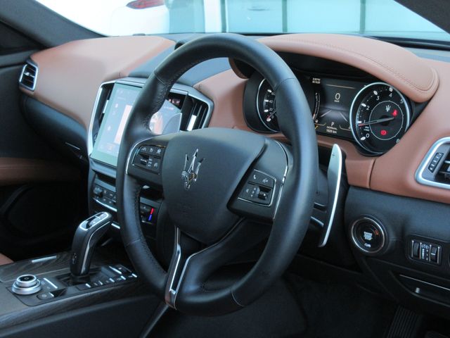 Maserati GHIBLI 2022-09 17409-19