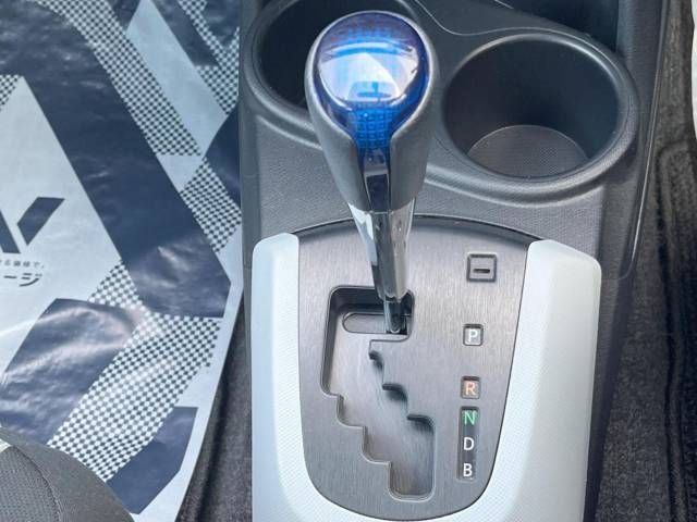 Toyota AQUA 2012-11 11976-19