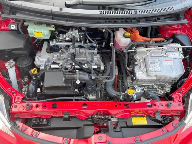 Toyota AQUA 2012-11 11976-17