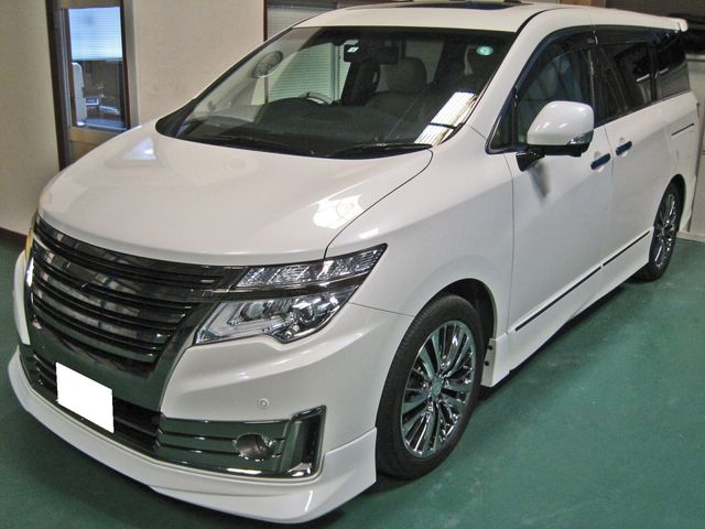 Nissan ELGRAND 2017-08 3880-2