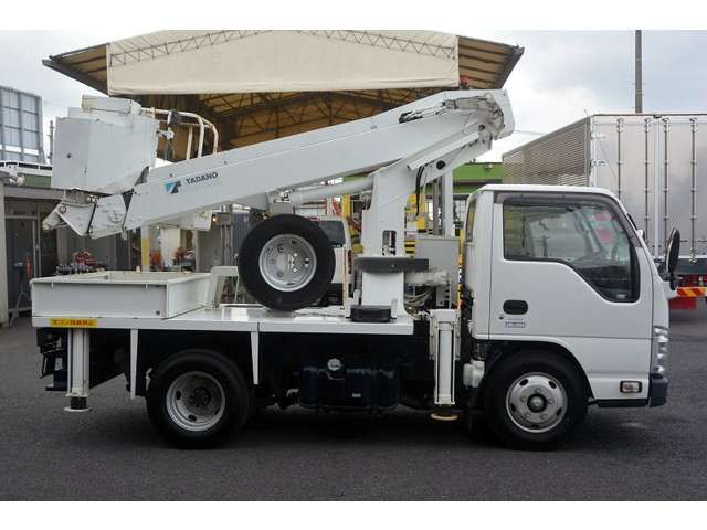 Isuzu ELF TRUCK 2015-09 23008-4