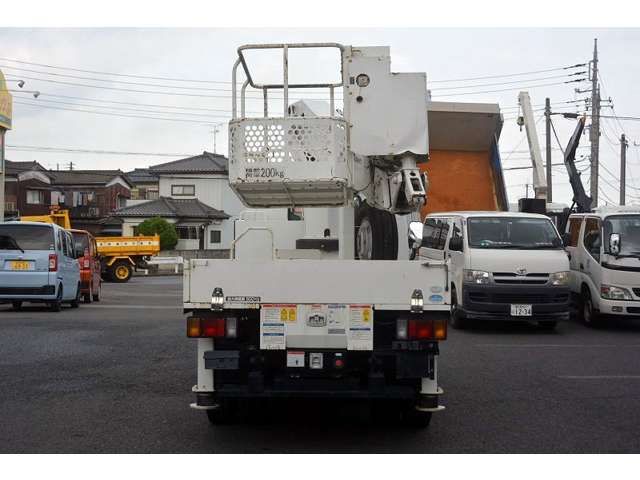 Isuzu ELF TRUCK 2015-09 23008-3