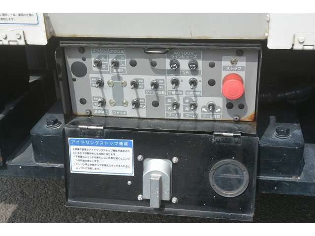 Isuzu ELF TRUCK 2015-09 23008-15