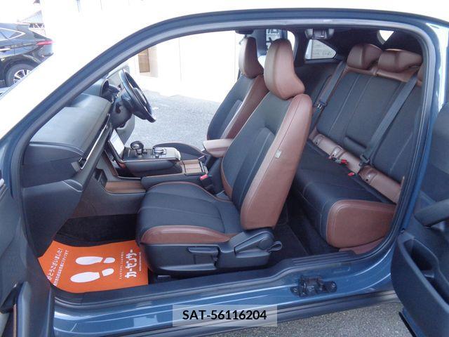 Mazda MX-30 2021-09 215432-23