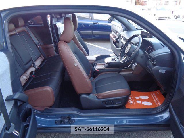 Mazda MX-30 2021-09 215432-7