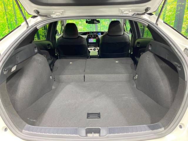 Toyota PRIUS 2016-08 181678-10