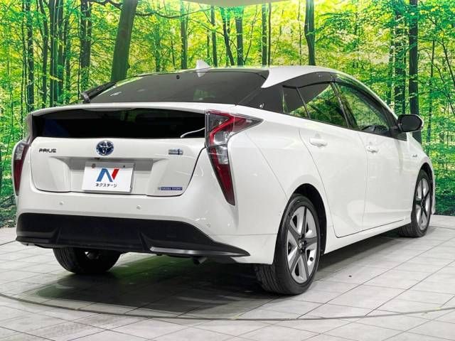 Toyota PRIUS 2016-08 181678-17