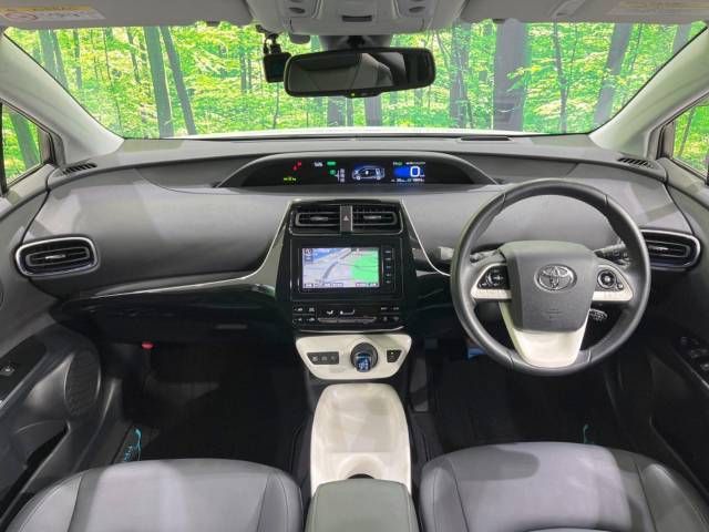 Toyota PRIUS 2016-08 181678-1